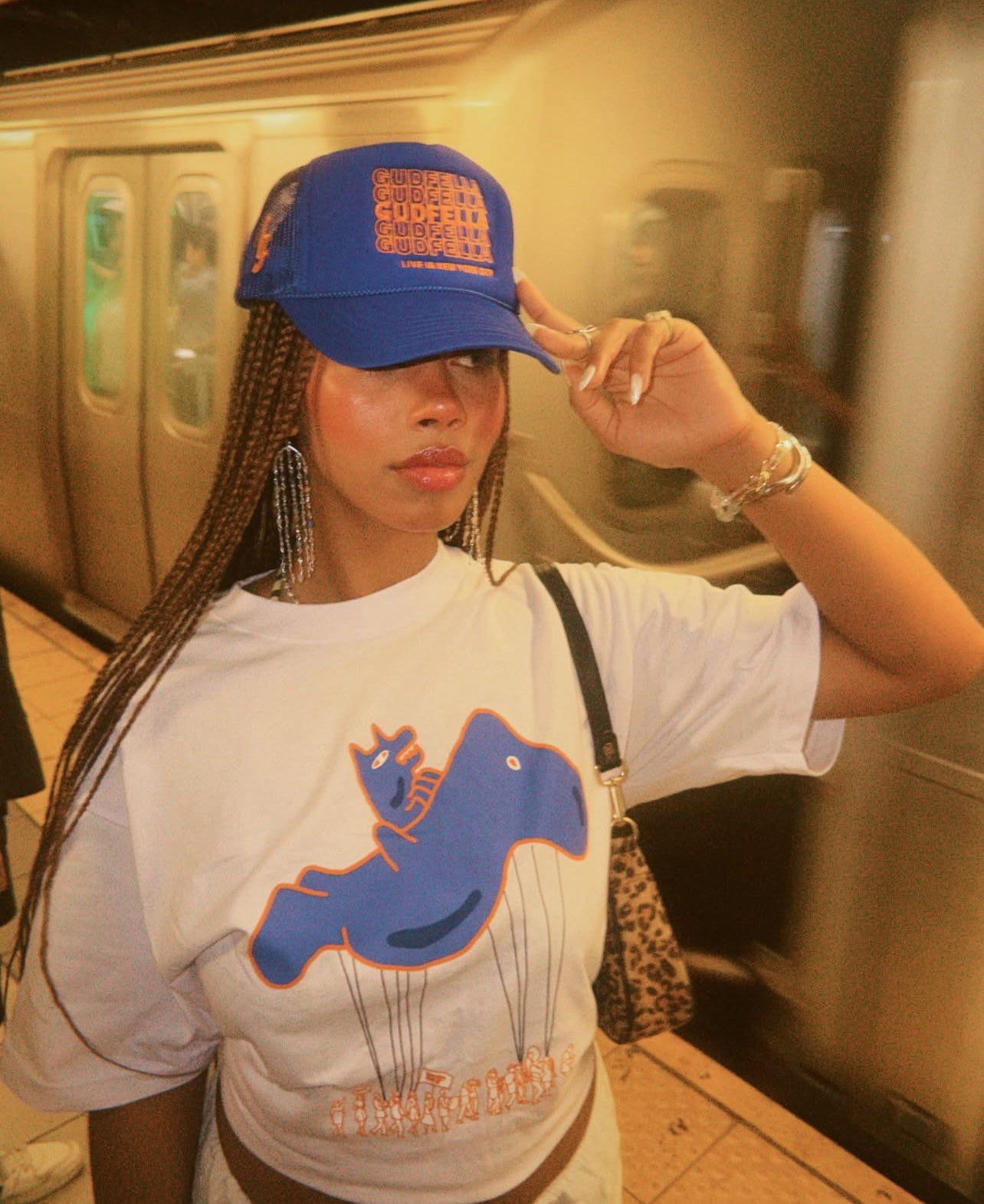 GUDFELLA NYC PARADE TEE